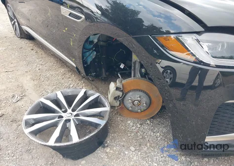 2025 Jaguar F-Pace R-Dynamic S P250 Awd Automatic z USA, uszkodzony, nr VIN SADCT2EXXSA748908